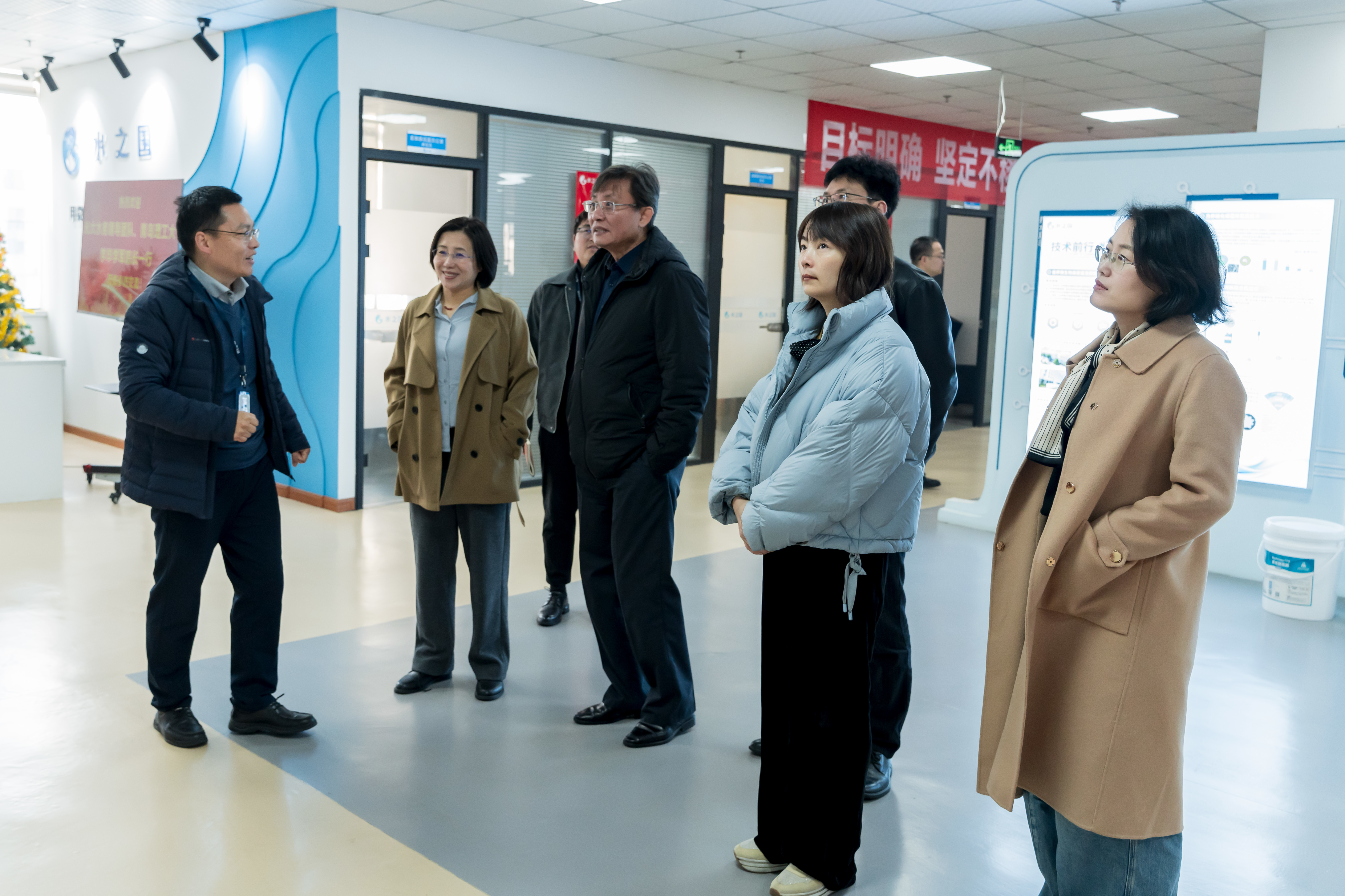 深入污水科技前沿，青岛理工&光大水务莅临bifa必发参观交流！