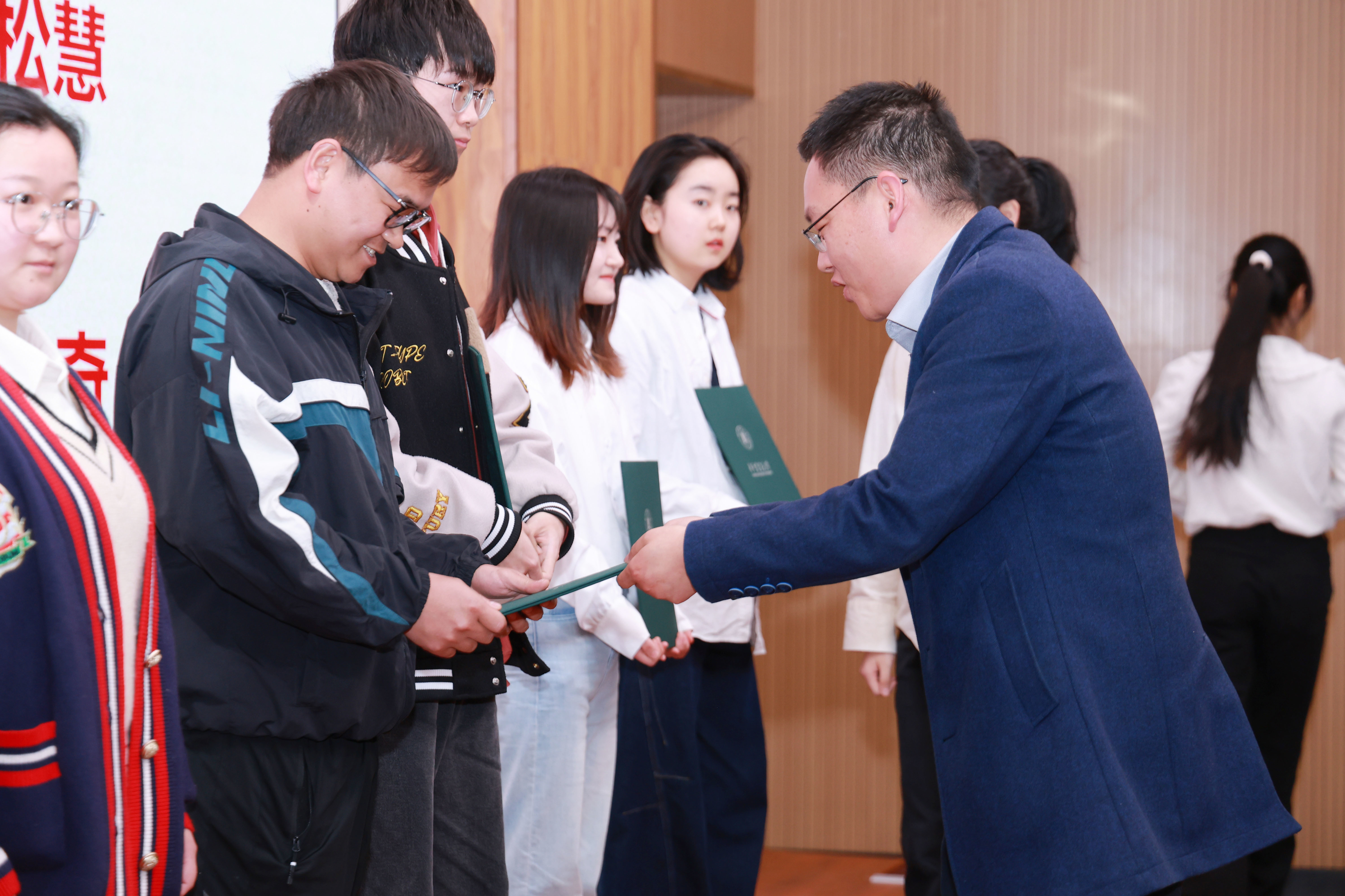 bifa必发天行健奖学金颁奖特辑 | 以科技守护碧水，育青年创新未来